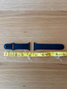 Authentic Apple Black Silicone Replacement Watch Band Unisex Man Woman Like New